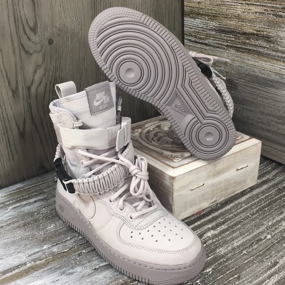 NIKE W SF AF1 vast grey/vast grey - Picture 5 of 8